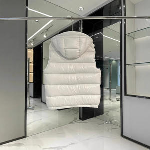 Nuevo Chaleco de Alta Gama Europeo con Capucha y Cuello Alto, Marca M, para Hombre y Mujer, Diseño Informal y Versátil, Chaleco de Plumón para Invierno - Product Image 2