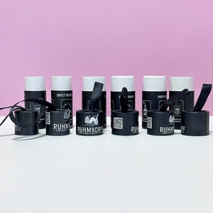 Emballage personnalisé en tube de papier kraft biodégradable noir pour baume à lèvres et déodorant en stick - Product Image 3