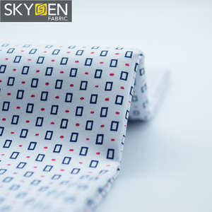 Skygen muestra gratis 118 gsm satén sedoso acabado venta al por mayor de textiles de algodón impreso tela de stocklot guangzhou - Product Image 5