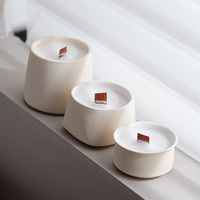 Vente en gros de bougies en céramique avec mèche en bois de marque privée, blanc mat, noir, pot à bougie vide de différentes capacités