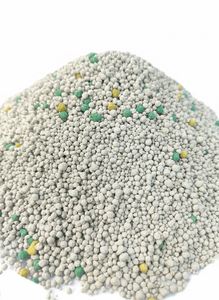 Litière pour chat en bentonite naturelle, 10L, anti-odeur, agglomérante forte, sans poussière, en forme de boules, OEM/ODM d'usine - Product Image 2