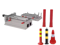 Moule d'injection PU PVC TPU pour poteau d'avertissement de trafic domestique Barrière de ligne de route Bollard Sécurité routière Marqueur de route