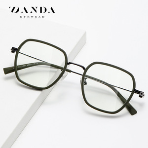 Danda Eyewear Lunettes rectangulaires à monture complète anti-lumière bleue TJ822 Montures légères unisexes - Product Image 2