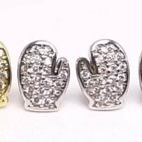 Boucles d'oreilles tendance en argent S925 plaqué or avec zircon serti en forme de <span class=keywords><strong>mitaine</strong></span> d'hiver pour les cadeaux de fiançailles, d'anniversaire et de fête - Product Image 4