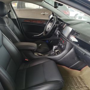 Exportador profesional de alta calidad, coche de segunda mano Dongfeng, coches usados y baratos al comercio de China en Dubái - Product Image 5