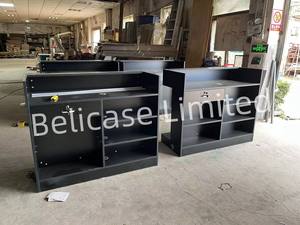 Caisse enregistreuse de supermarché en <span class=keywords><strong>verre</strong></span> en bois de 70 pouces pour magasins de détail Caisse enregistreuse pour magasin de fumée - Product Image 3