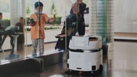2026 Aotingbots Akıllı Otomatik Susuz Zemin Temizleme Robotu Ticari Akıllı Toz Alma ve Süpürme Servis Robotu