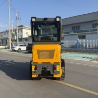 Mini Caricatore Multifunzionale Certificato EPA CE, Ideale per Pulizia di Fattorie, Frutteti e Allevamenti