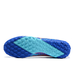 Chaussures de football montantes personnalisées pour hommes, crampons de marque populaires pour l'entraînement, chaussures de futsal d'intérieur pour garçons - Product Image 4