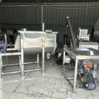 Mélangeur à pales horizontal industriel en acier inoxydable à double arbre et à bande simple pour le mélange de poudres sèches de qualité alimentaire