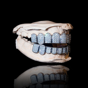 Grillz personnalisés en argent sterling 925 plaqué or avec moissanite VVS D Dolor, testée au diamant, style Hip Hop Iced Out pour homme, cadeau - Product Image 1