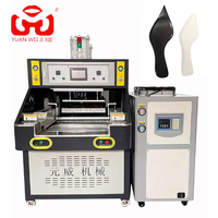 Machine de soudage à table coulissante automatique la plus vendue pour le gaufrage des matériaux de semelles de chaussures en cuir