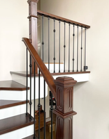 Rampe d'escalier en fer forgé à motif losange, style moderne et élégant, pour villa