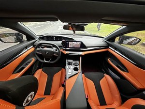Sedán Chino Económico Changan UNI-V Modelo <span class=keywords><strong>2022</strong></span> 2023 2024 Edición Deportiva Autos Usados Asientos de Cuero Ajustables Eléctricamente - Product Image 3
