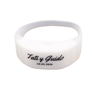Vòng Tay Đèn <span class=keywords><strong>Led</strong></span> Nhấp Nháy Silicon Phát Sáng Vòng Tay Đèn <span class=keywords><strong>LED</strong></span> DMX Điều Khiển Từ Xa - Product Image 2