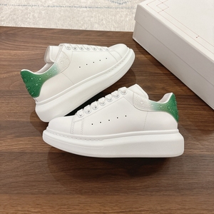 Chaussures de sport décontractées identiques pour hommes et femmes, style designer, en cuir véritable, à semelle plate, baskets blanches - Product Image 1