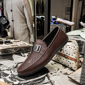 Mocassins décontractés noirs pour hommes en cuir véritable légers avec doublure en PU et semelle extérieure en caoutchouc – Tendance mode été/automne/printemps - Product Image 5