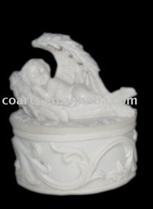 Boîte à bijoux Cupidon en résine - Product Image 1
