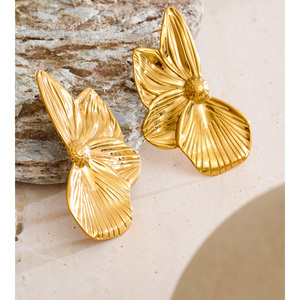 JINYOU 946 Exquisite Edelstahl vergoldete Ohrringe 3D Design Wasserdichte Drop Dangle Ohrringe als Geschenk - Product Image 4