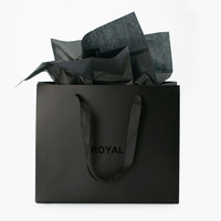 Sac en papier blanc texturé avec logo personnalisé pour boutique, sac cadeau de luxe estampé à l'or avec poignée en ruban