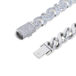 โปรโมชั่น สร้อยข้อมือแบบ Cuban Link ประดับเพชร Cubic Zirconia 5A ระดับพรีเมียม สำหรับผู้ชาย - Product Image 3