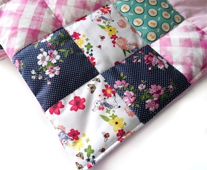 Edredón de retazos hecho a mano personalizado, regalo personalizado para ocasiones especiales, manta acogedora para perro mascota - Product Image 3