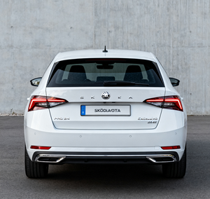 Nouvelle génération de <span class=keywords><strong>Skoda</strong></span> <span class=keywords><strong>Octavia</strong></span> Pro édition exclusive | <span class=keywords><strong>Caractéristiques</strong></span> techniques avancées | DSG 1.4T | berline européenne haut de gamme - Product Image 3