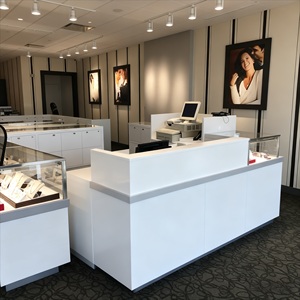 Diseño de Interior de Joyería LUX Gold, Mostrador Personalizado para Tienda de Joyas, Vitrina de Vidrio de Visión Completa para Centro Comercial - Product Image 4