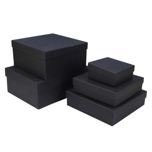 Cajas de Regalo Negras Personalizadas Wanhang de 17X17X5 cm, Empaque Cuadrado para Regalos de Cumpleaños - Product Image 2
