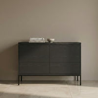 Commode moderne Japandi à 4 tiroirs, chêne clair, sans poignées, pieds en métal noir, meuble de rangement pour salon, prix d'usine, fournisseur
