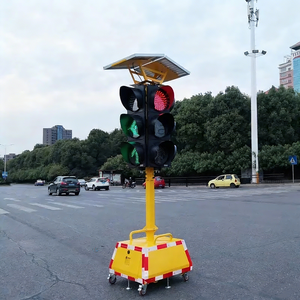 إشارة مرور LED شمسية محمولة مؤقتة للطوارئ وإنشاء الطرق، لاسلكية، 200 مم و300 مم، متوفرة من الشركة المصنعة - Product Image 1