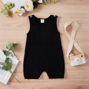 ชุดรอมเปอร์เด็กทารกหญิงแบบไม่มีแขนลายวาฟเฟิลหลากสี - Product Image 4