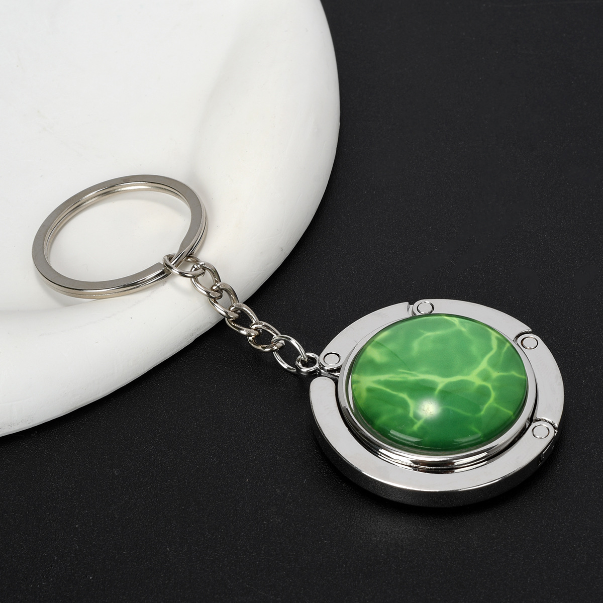 portachiavi in ​​vetro verde