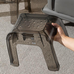 Taburete apilable de acrílico transparente Moritaka Faction, taburete bajo cuadrado de plástico para niños, banco para el hogar - Product Image 5