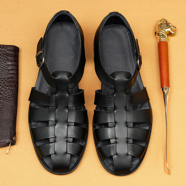 S1005F       Hot Summer Sandals Genuine Leather Breathable  Toe Buckle Roman Shoes