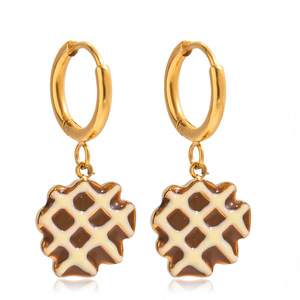 Pendientes con diseño de comida, de acero inoxidable, con diseño de donut, gofre y pretzel, para mujer, joyería de moda. - Product Image 5