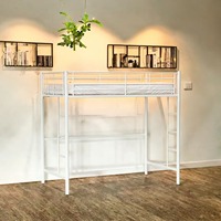 Lit mezzanine moderne en acier robuste avec escalier en bois, design durable, taille complète, pour salon et hôtel