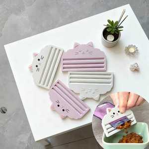 Cat Food Squeezer Portable PP Material Pet Feeding <b>Tool</b> For Bagged Food - Product Image 1