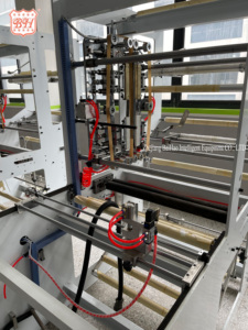 Máy cho PE TrượT Dây kéo <span class=keywords><strong>Poly</strong></span> niêm phong túi với thẻ tiêu đề ziplog <span class=keywords><strong>Poly</strong></span> Túi sản xuất máy <span class=keywords><strong>Ziploc</strong></span> Túi máy làm - Product Image 6