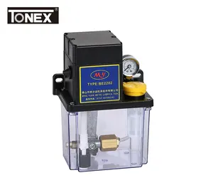 CNC Electric Metal Oil Tank with Oil Return Device Lubricating Pump