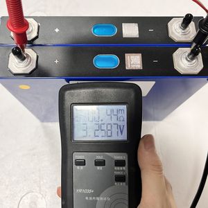 แบตเตอรี่ทรงปริซึม 3.2V 125Ah ของผู้ผลิต สำหรับระบบกักเก็บพลังงาน  แบตเตอรี่ลิเธียมไอออน 3.2V 125Ah - Product Image 5