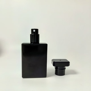 Jet Black 100ml Carré Vide Bouteille En Verre <span class=keywords><strong>Parfum</strong></span> Vaporisateur <span class=keywords><strong>Recharge</strong></span> Bouteille avec Fine Brume Pulvérisateur pour Parfums - Product Image 4