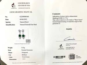 Boucles d'oreilles pendantes en or massif 18 carats pour femmes, émeraude verte Muzo naturelle de 1,77 ct avec 48 pierres précieuses d'accentuation en saphir blanc, bijoux fins - Product Image 6