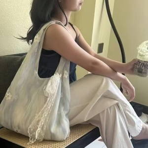 Sac à bandoulière dégradé de grande capacité avec décoration en dentelle Sac fourre-tout à la mode pour femme - Product Image 3