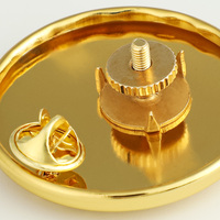 Badges personnalisés en métal doré avec logo 3D épingles de haute qualité pour uniformes et bérets