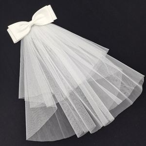 Robe de mariée populaire ODM en style voile appliqué avec nœud, pour adultes et enfants, certifiée, double couche, courte, blanc nacré - Product Image 4