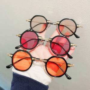 Vente en gros de lunettes de soleil rétro pour hommes et femmes, verres transparents anti-lumière bleue, style punk, petites lunettes rondes pour hommes et femmes - Product Image 2