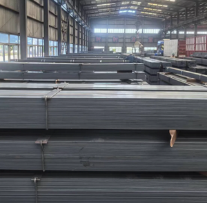 Barre plate en acier moulé ASTM pré-galvanisé laminé à chaud, antirouille, pour la construction extérieure et les rampes, avec service de découpe - Product Image 2