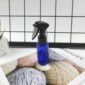 Bouteille pulvérisateur à gâchette en plastique PET de 60 ml avec crochet pour soins personnels, mini bouteilles pulvérisatrices portables - Product Image 6