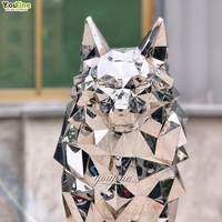 YouFine Sculpture de loup hurlant géométrique moderne à faibles polygones et facettes, en résine et fibre de verre, finition argentée, statue animale pour la maison, le jardin et la pelouse